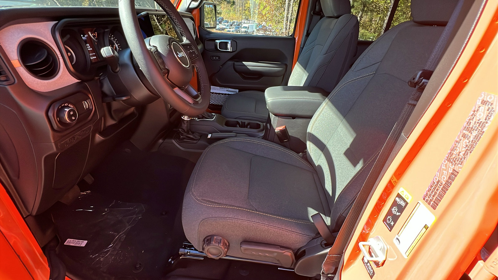 New 2025 Jeep Gladiator Sport image 15