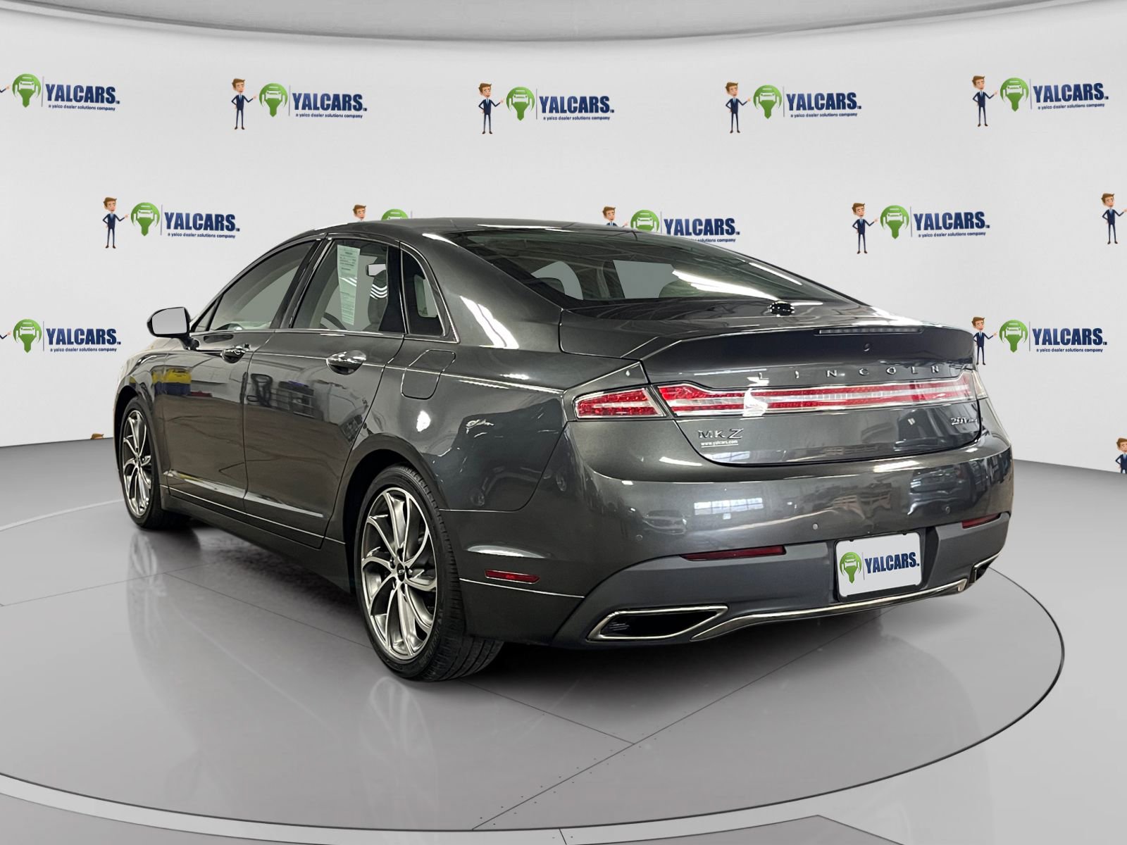Used 2019 Lincoln MKZ Reserve w/ Reserve Plus Package AWD/4WD image 3