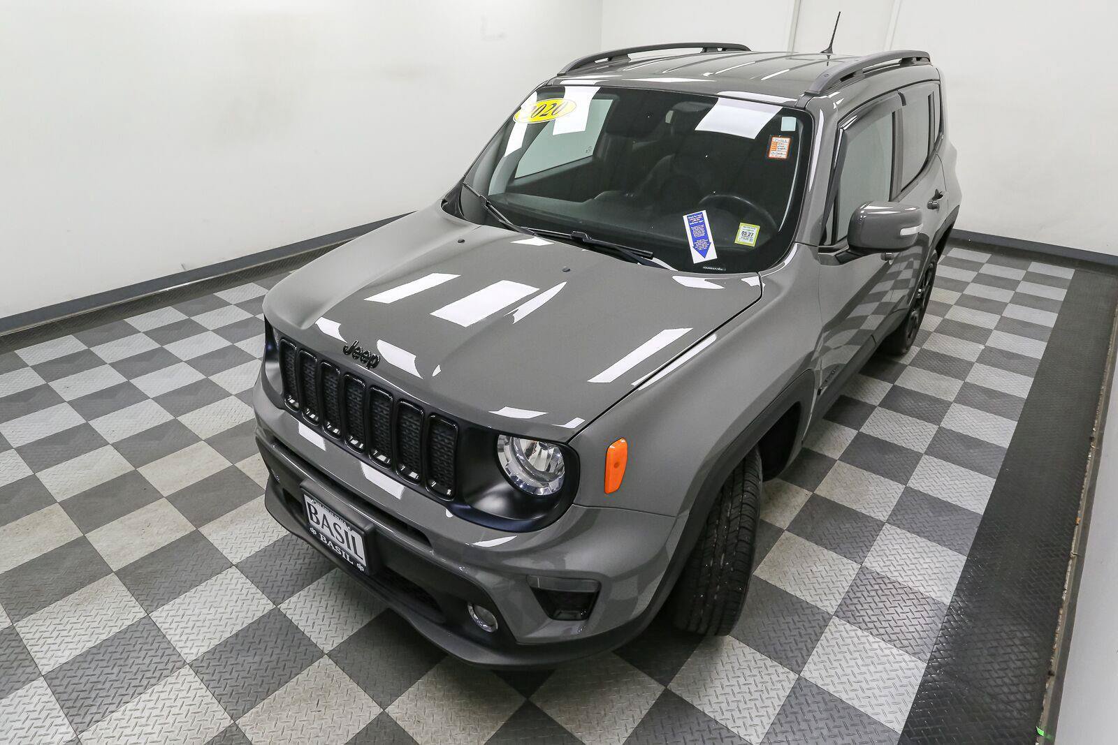 Used 2020 Jeep Renegade Altitude AWD/4WD image 6