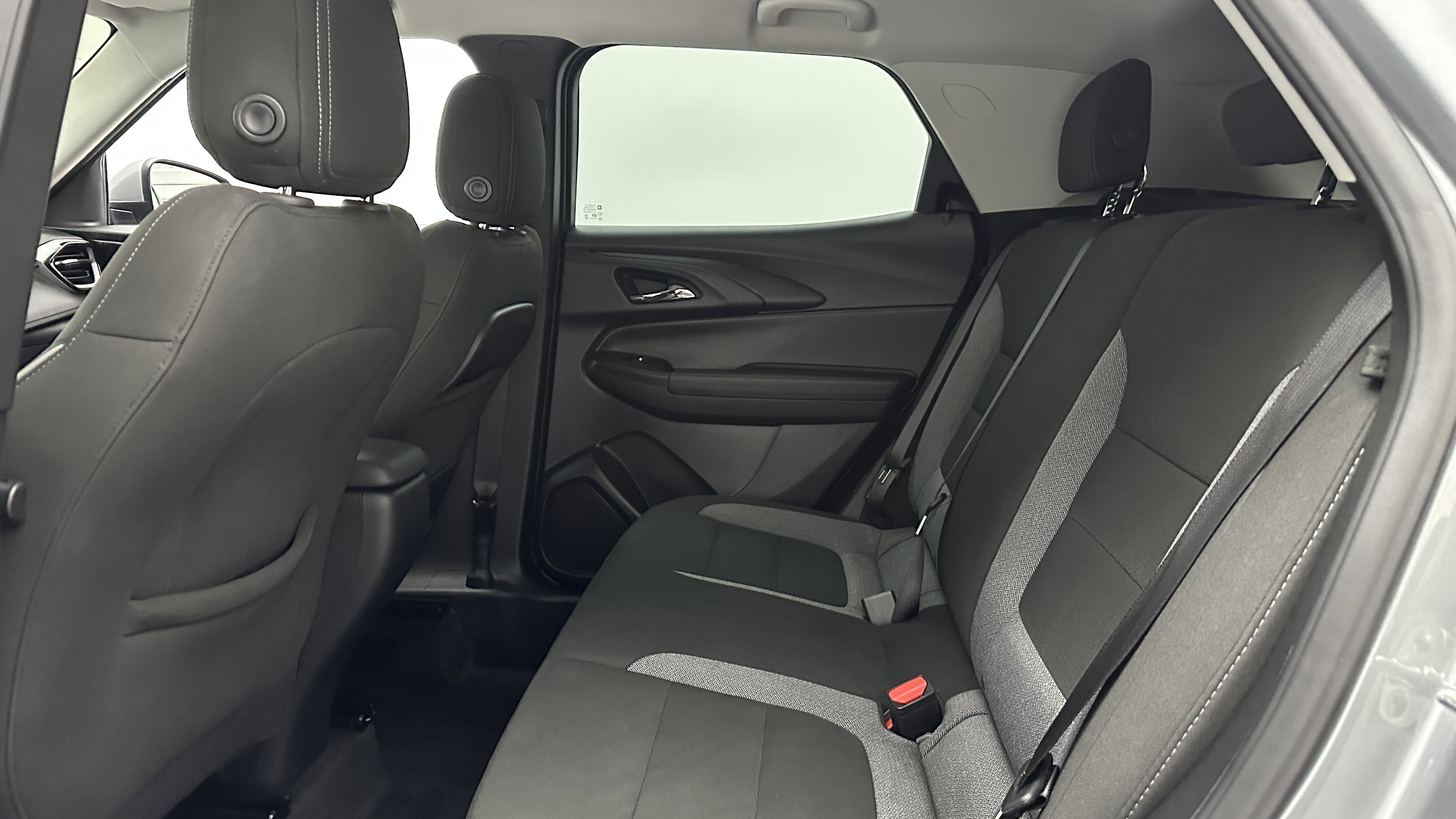 Used 2025 Chevrolet TrailBlazer LT image 25