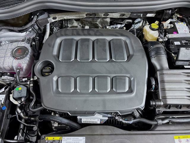 New 2025 Volkswagen Tiguan SE image 31