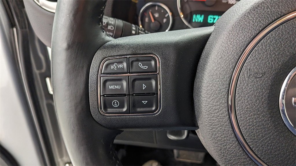 Used 2012 Jeep Wrangler Unlimited Sahara w/ Dual Top Group image 27