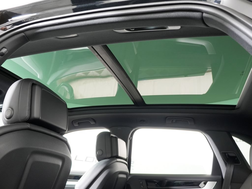 New 2026 Porsche Cayenne AWD/4WD image 19