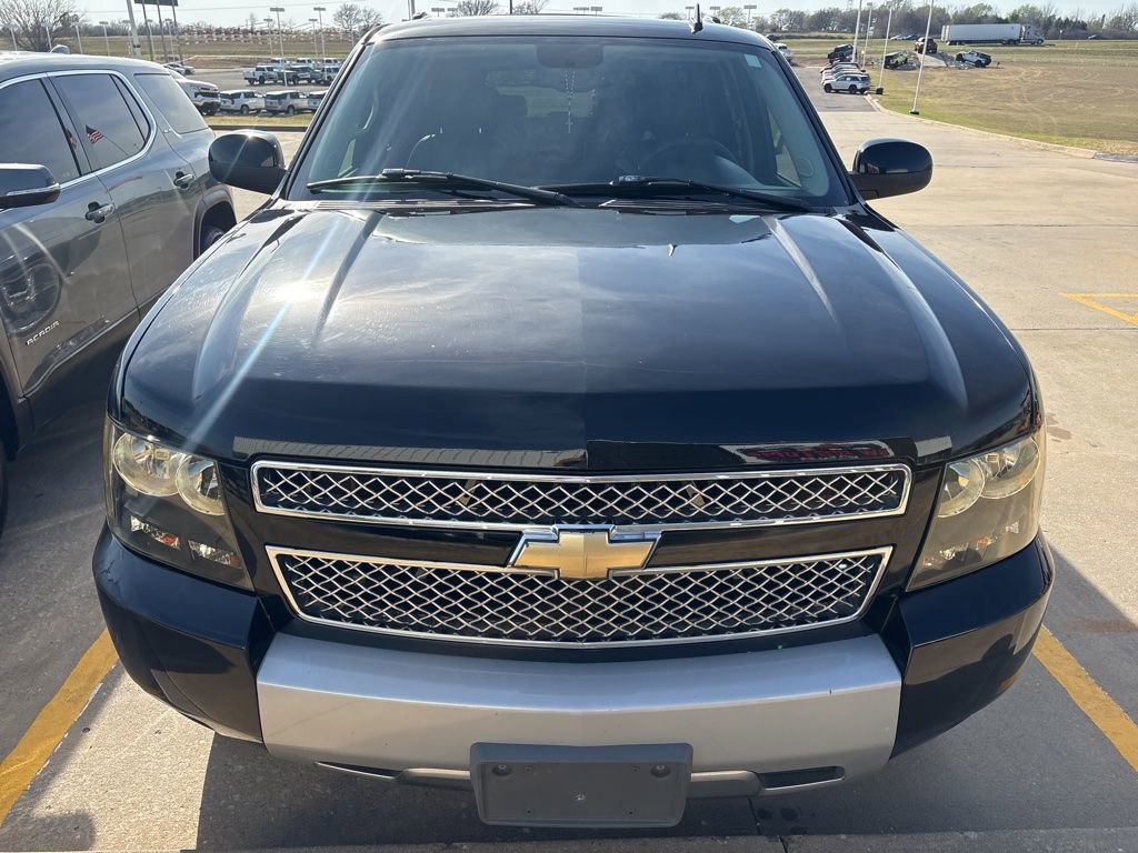 Used 2008 Chevrolet Suburban LT image 4