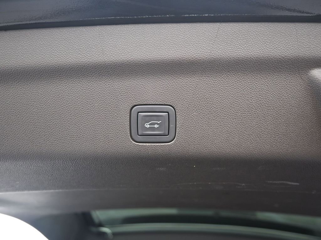 Used 2024 Chevrolet Tahoe LT image 22