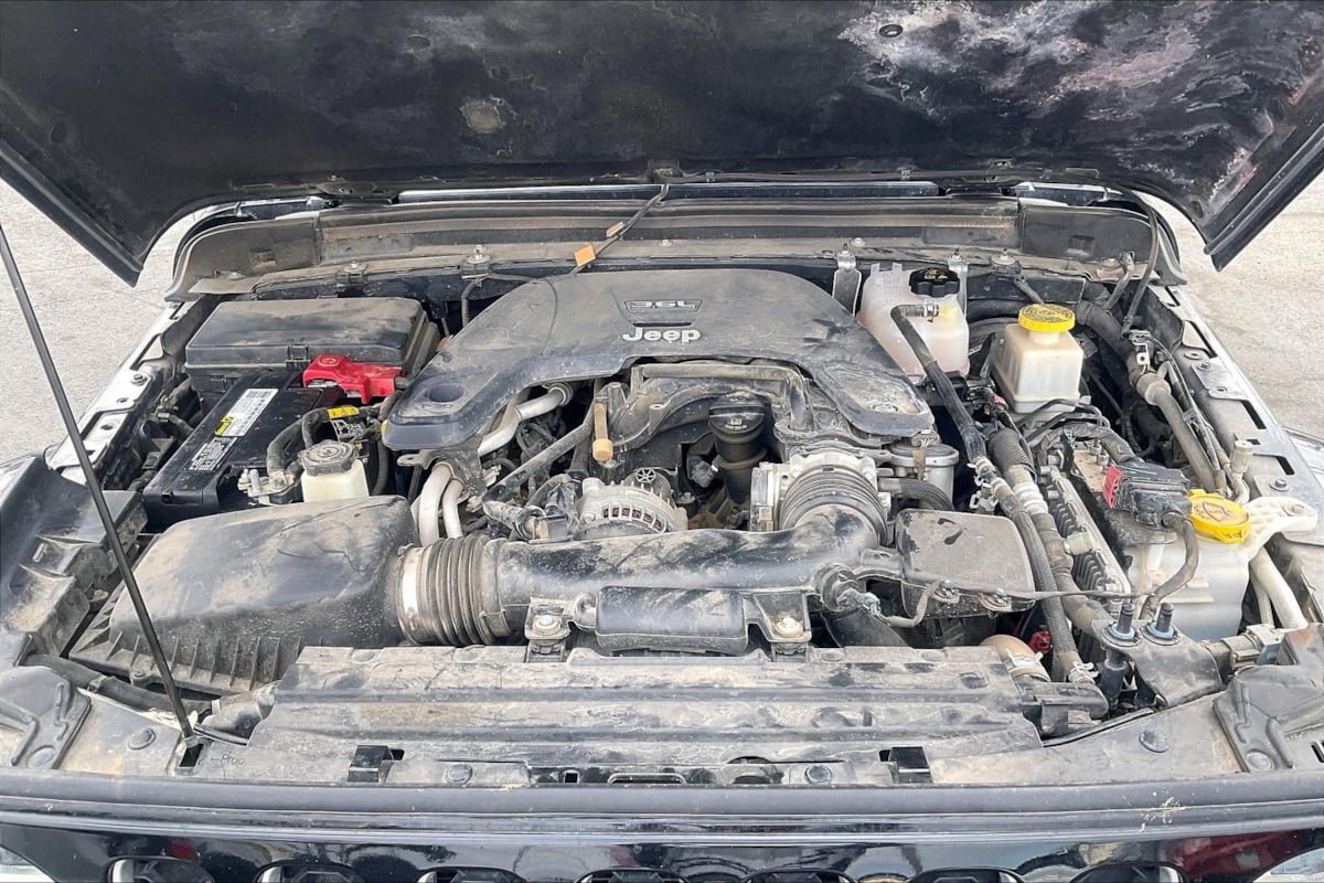 Used 2020 Jeep Gladiator Overland AWD/4WD image 10