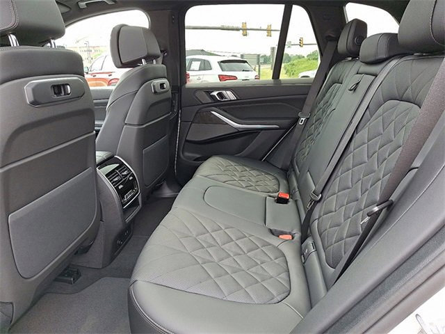 Certified 2026 BMW X5 xDrive50e w/ Climate Comfort Package image 5