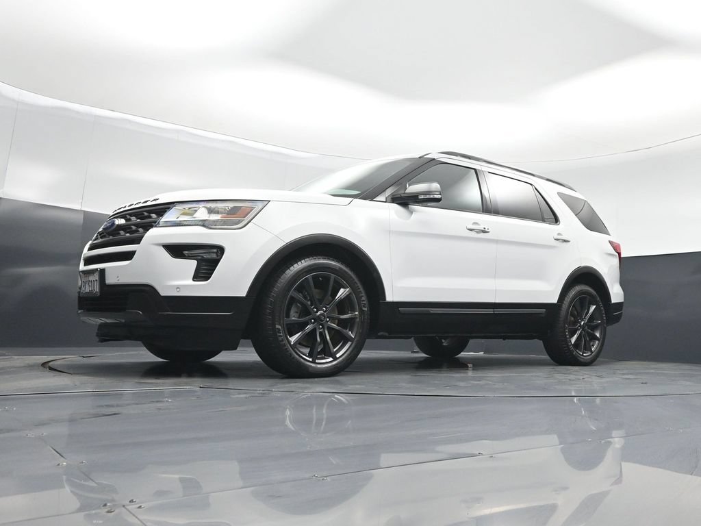 Used 2019 Ford Explorer XLT w/ Equipment Group 202A FWD image 39