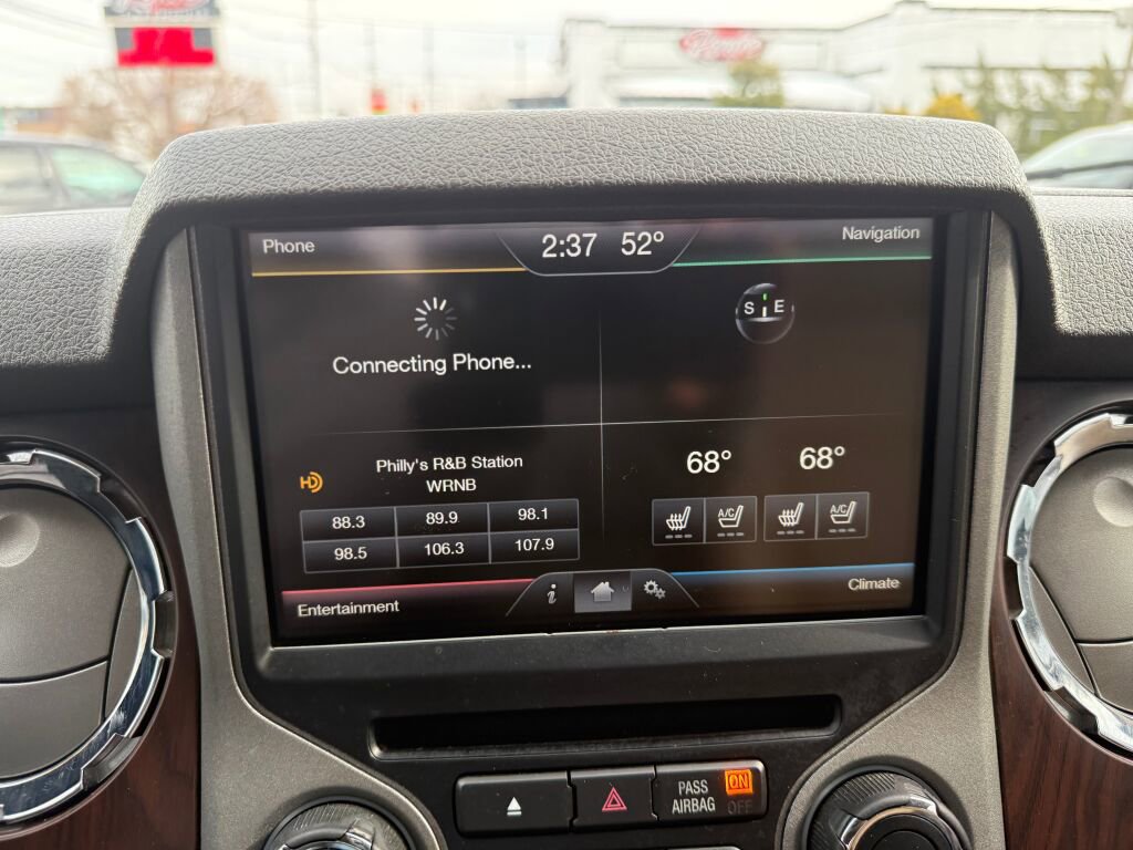 Used 2016 Ford F350 Lariat w/ Chrome Package image 16