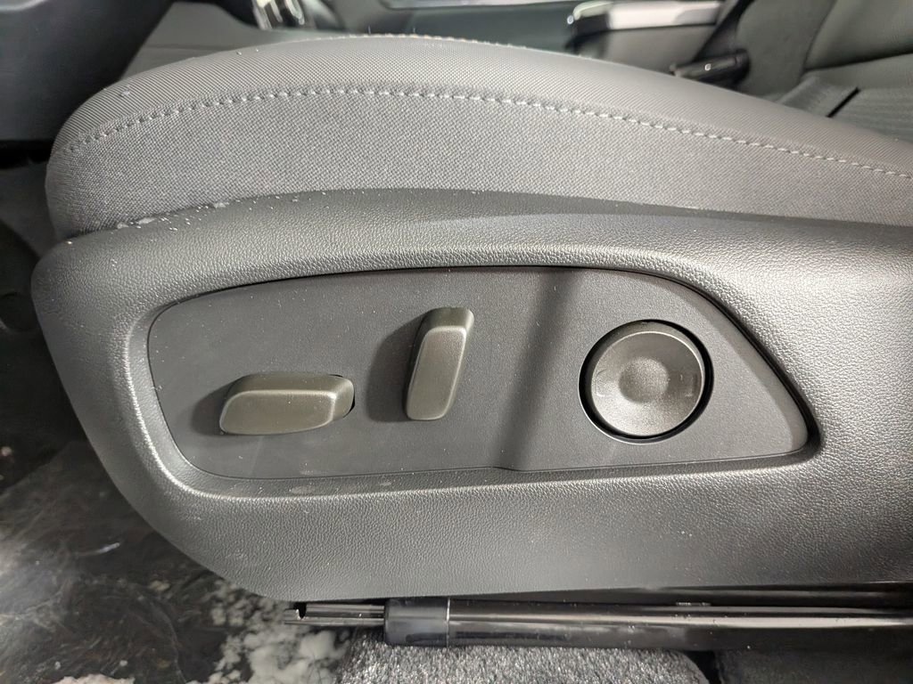 New 2026 GMC Terrain AT4 w/ Convenience Package III AWD/4WD image 17
