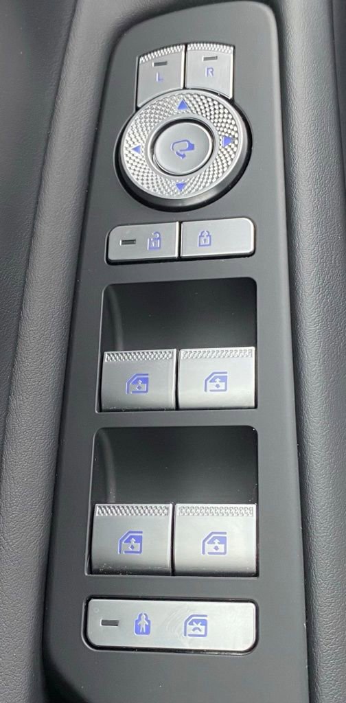 Certified 2025 Genesis GV80 2.5T image 28