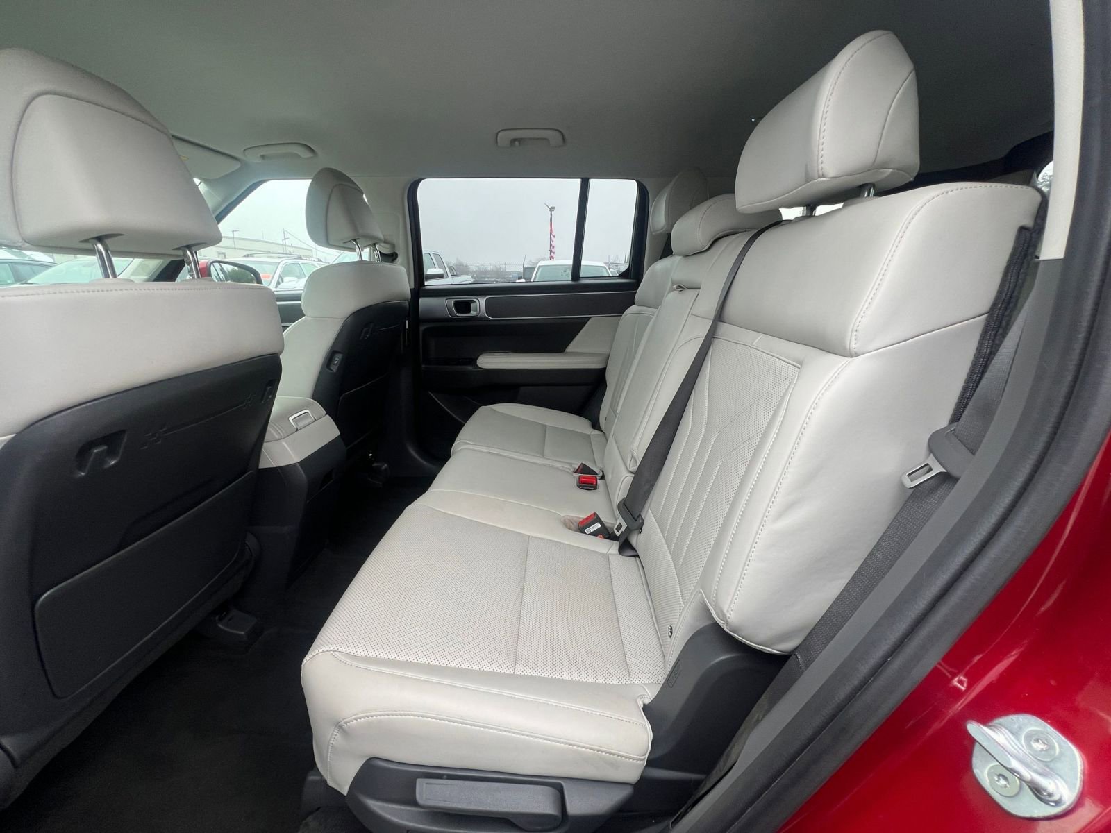 Used 2025 Hyundai Santa Fe SEL image 27