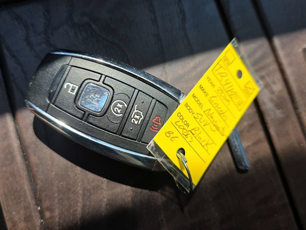 Used 2019 Lincoln Navigator Reserve AWD/4WD image 23