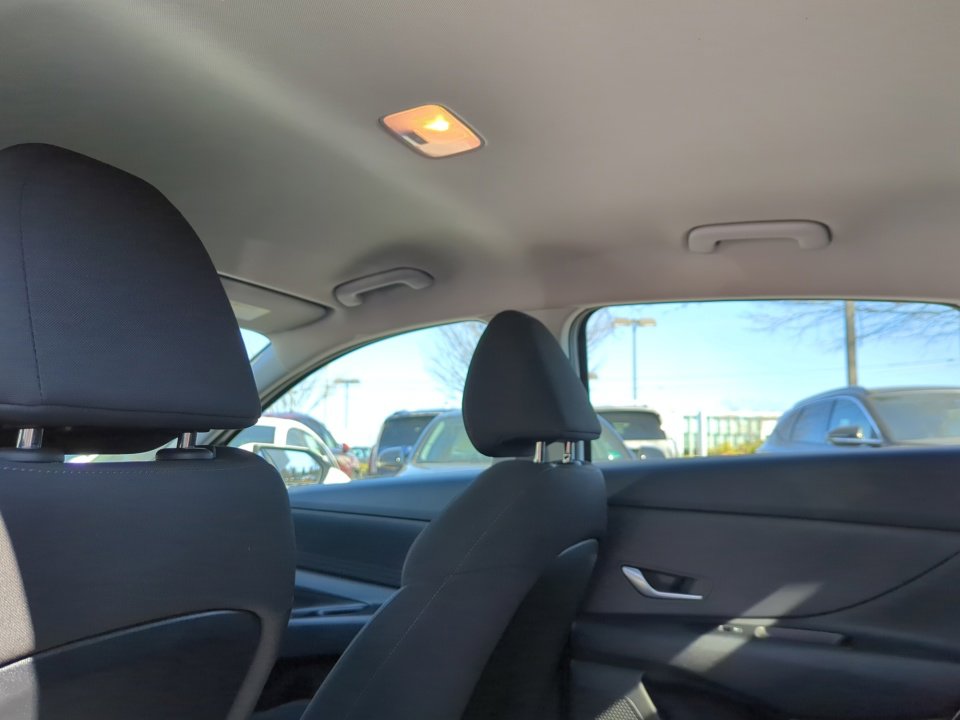 Certified 2023 Hyundai Elantra Blue image 16