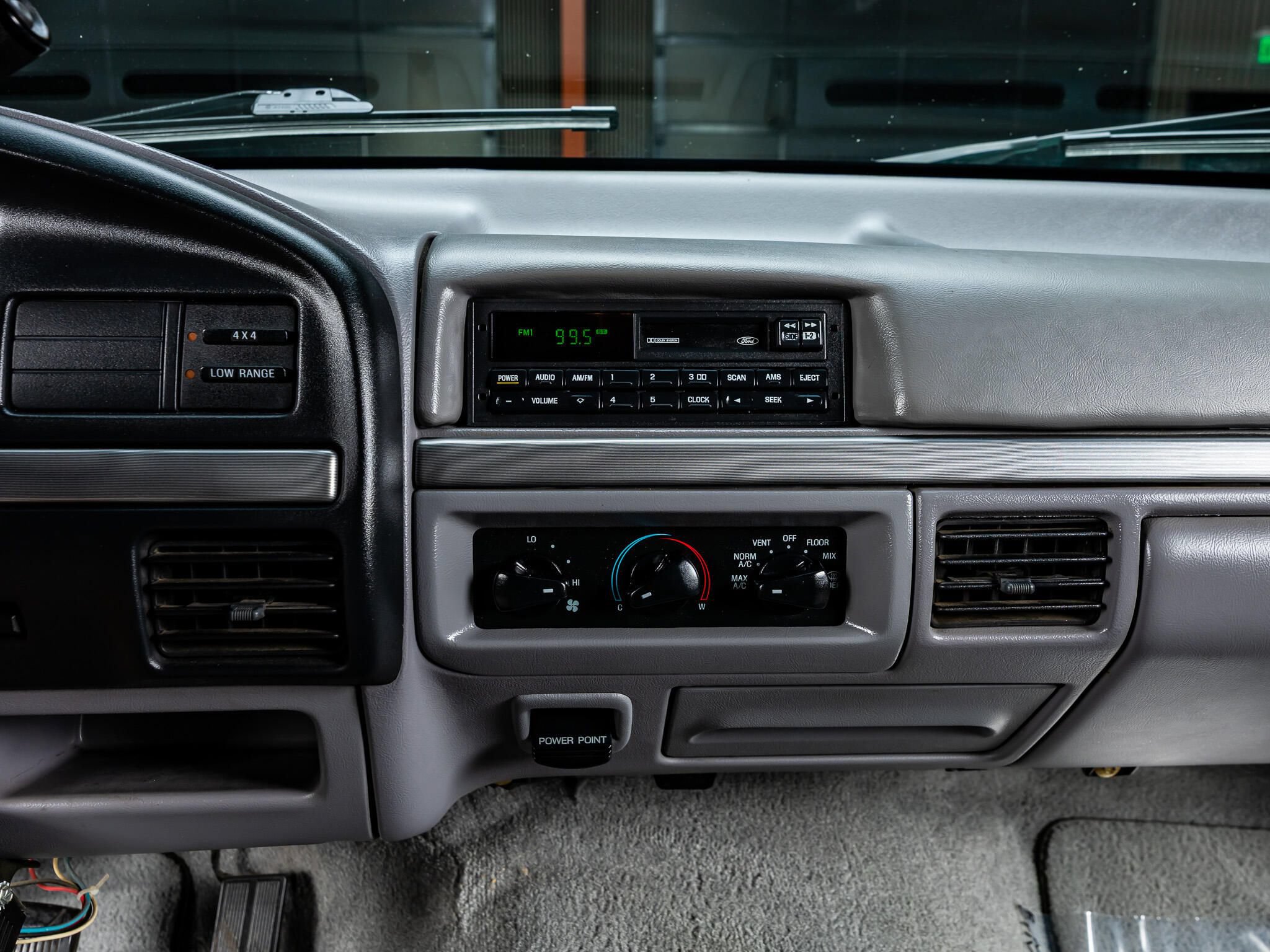 Used 1995 Ford Bronco XLT AWD/4WD image 20