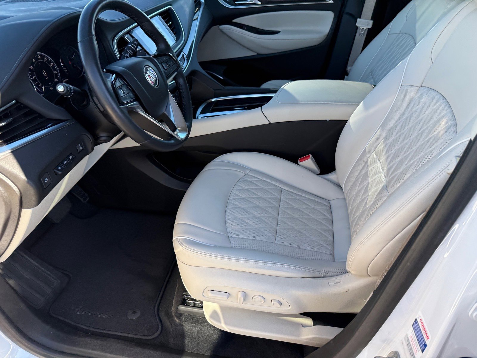 Used 2023 Buick Enclave Avenir w/ Avenir Technology Package image 20