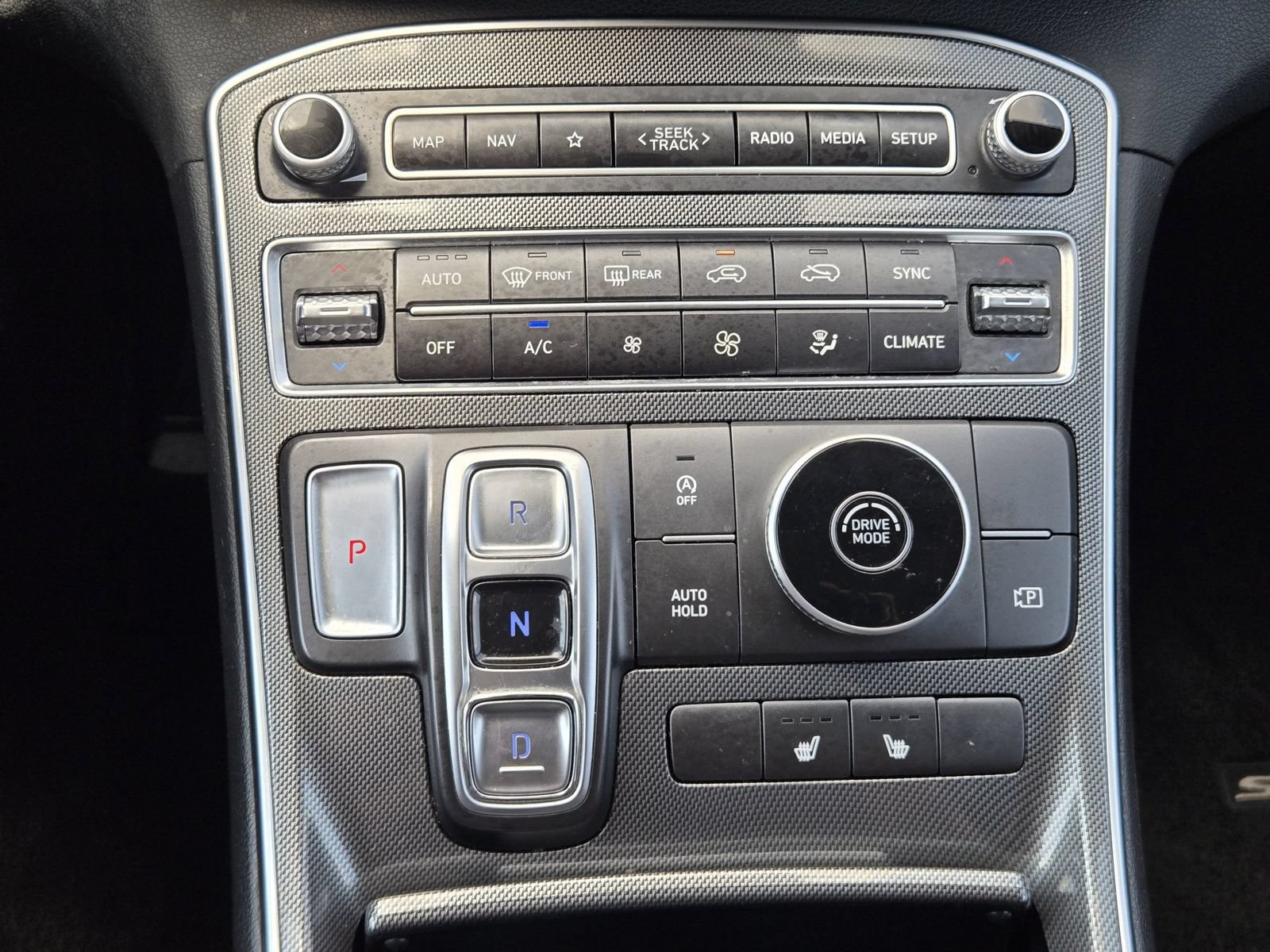 Used 2023 Hyundai Santa Fe SEL FWD image 18