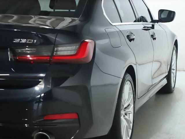 Used 2023 BMW 330i xDrive Sedan w/ Premium Package AWD/4WD image 46