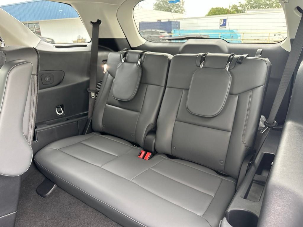 New 2026 Ford Explorer Active w/ Active Comfort Package AWD/4WD image 19