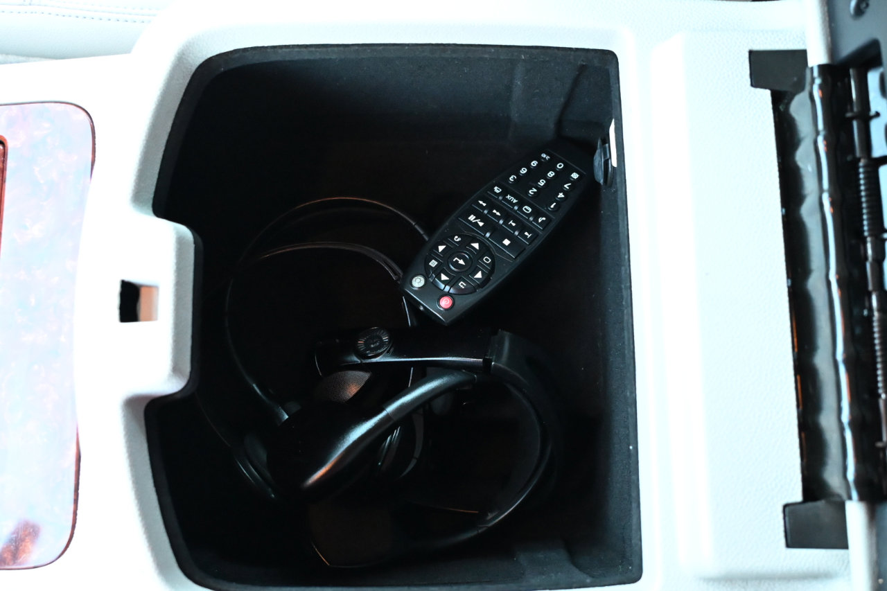 Used 2012 Chevrolet Tahoe LTZ image 31