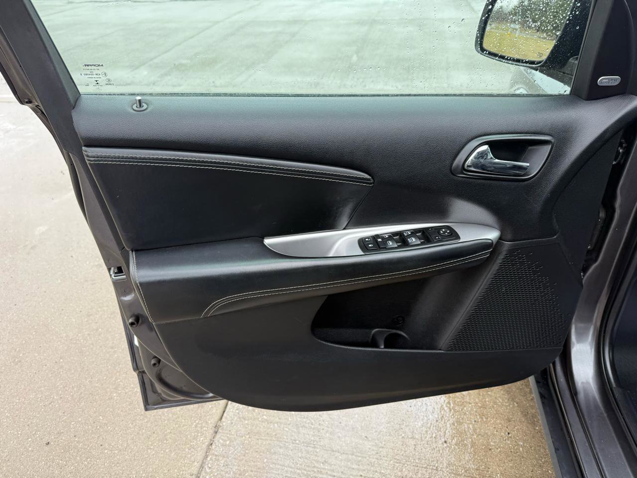Used 2015 Dodge Journey R/T w/ Rear Seat Video Group image 10