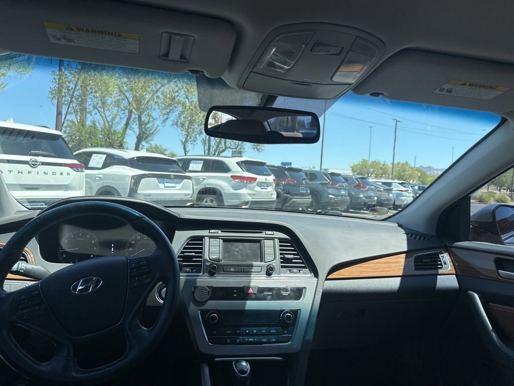 Used 2015 Hyundai Sonata Limited w/ Cargo Package FWD image 9