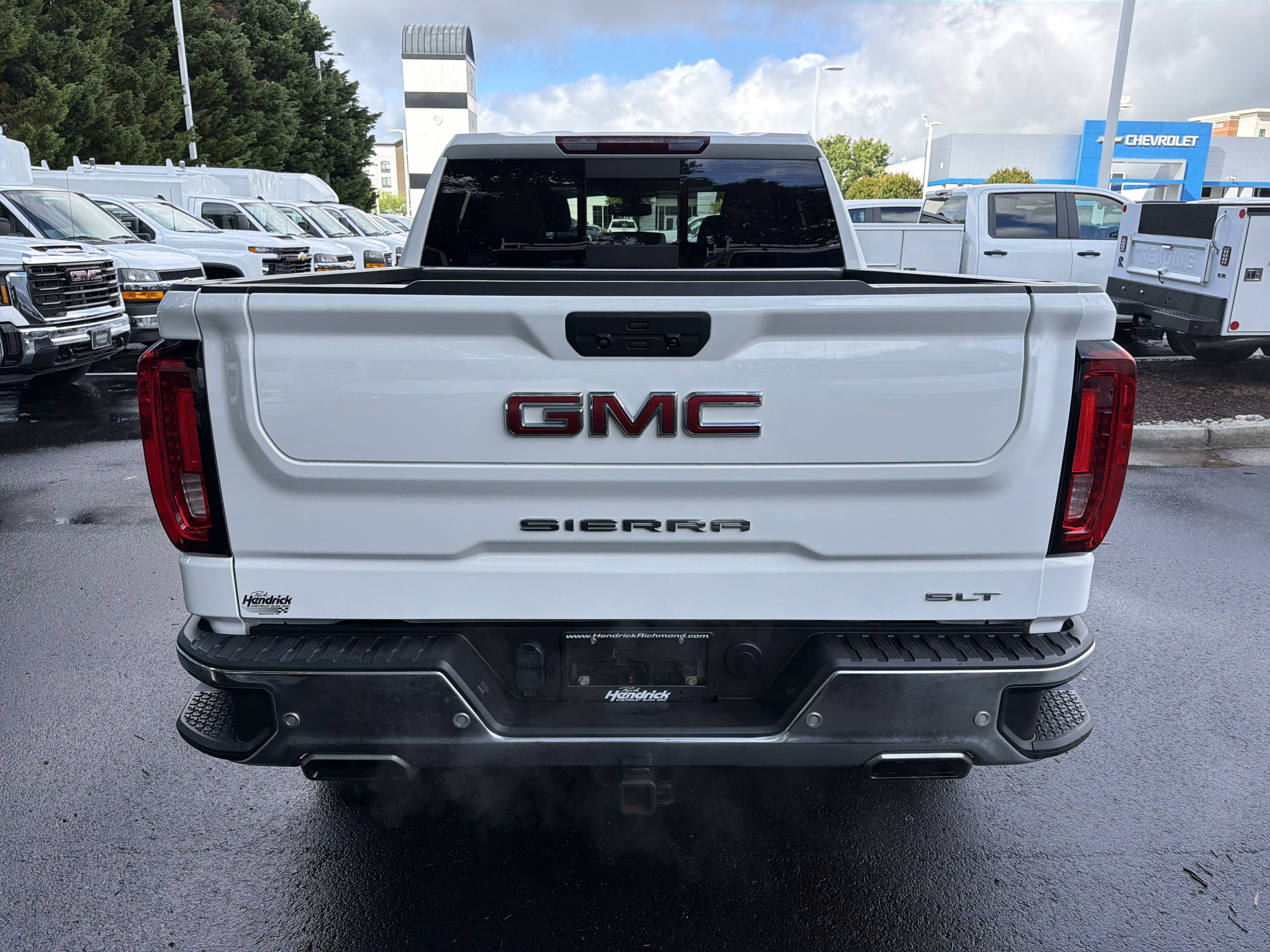 Used 2019 GMC Sierra 1500 SLT w/ SLT Premium Plus Package AWD/4WD image 9