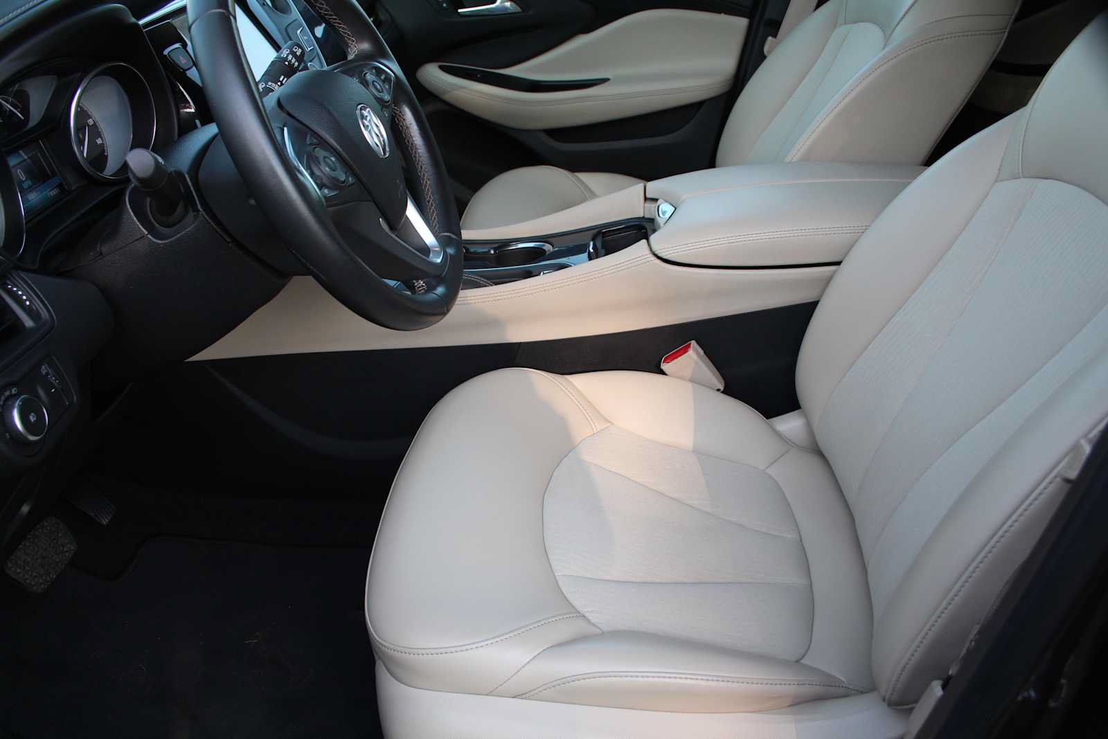 Used 2017 Buick Envision Preferred FWD image 28