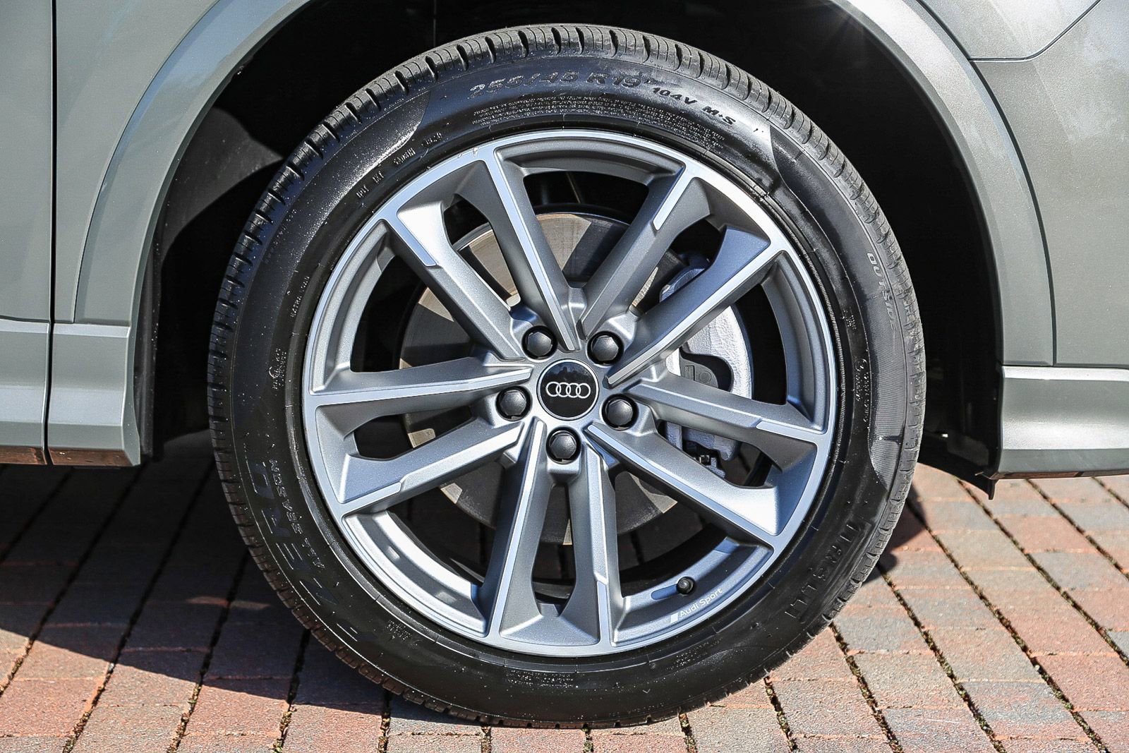 Used 2023 Audi Q3 2.0T Premium w/ Black Optic Sport Package image 11