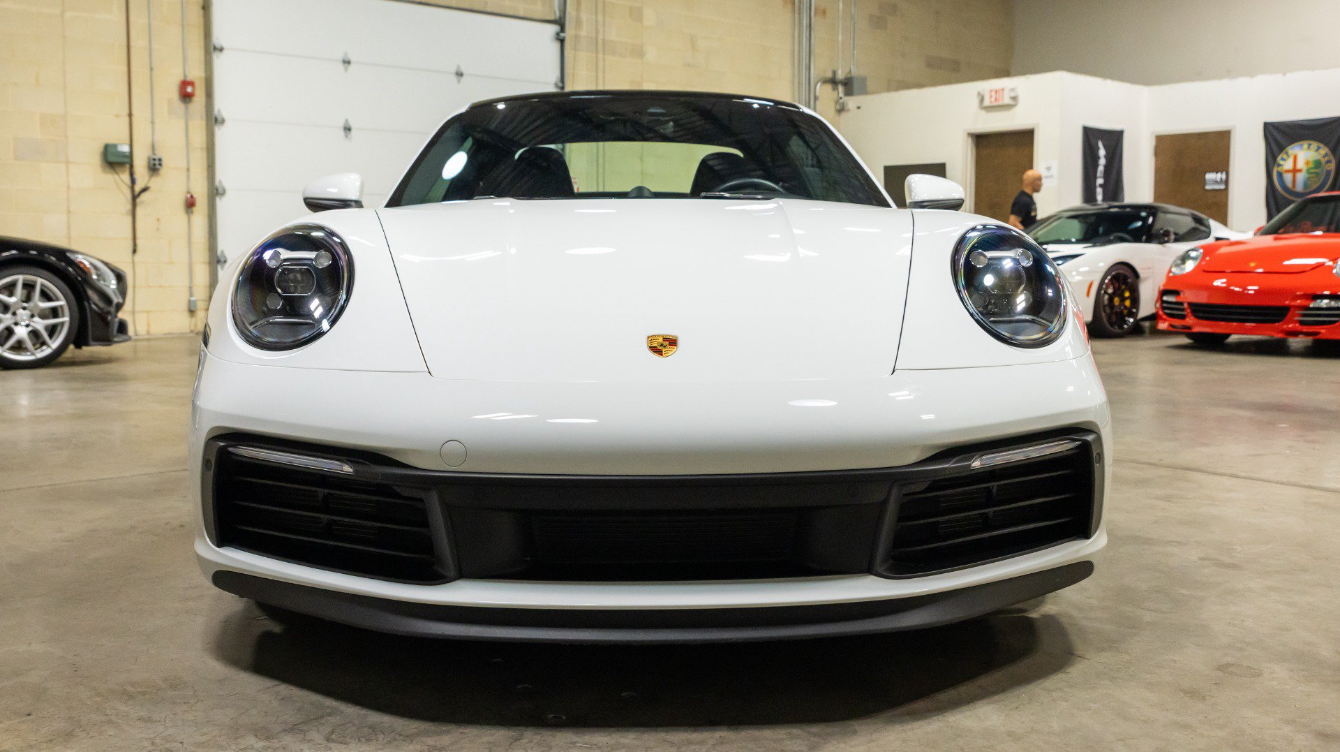 Used 2020 Porsche 911 Carrera 4S AWD/4WD image 18