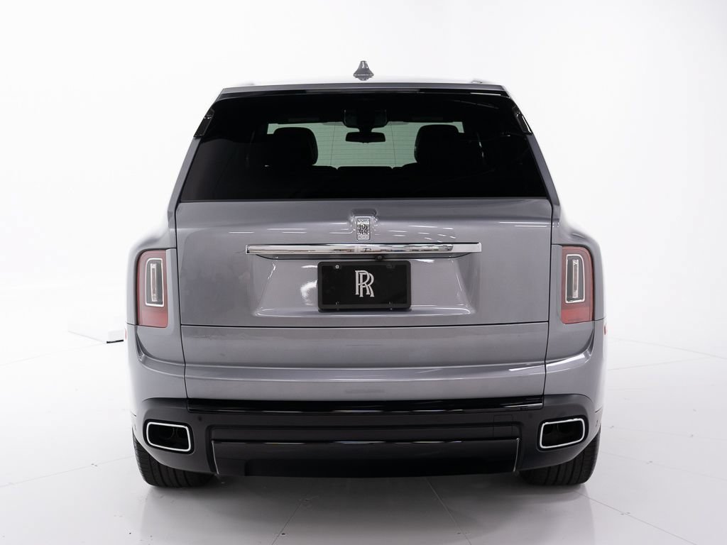Certified 2023 Rolls-Royce Cullinan w/ Dark Exterior Package AWD/4WD image 4