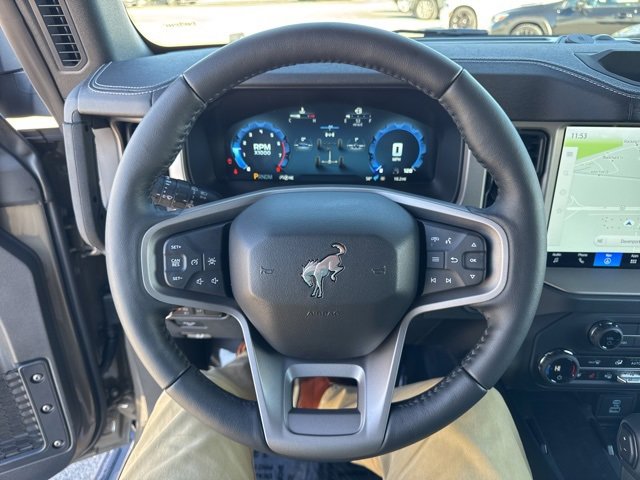 New 2025 Ford Bronco Outer Banks w/ Black Appearance Package image 15