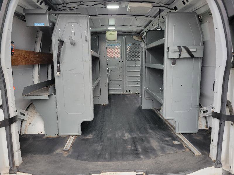 Used 2014 Chevrolet Express 2500 image 4