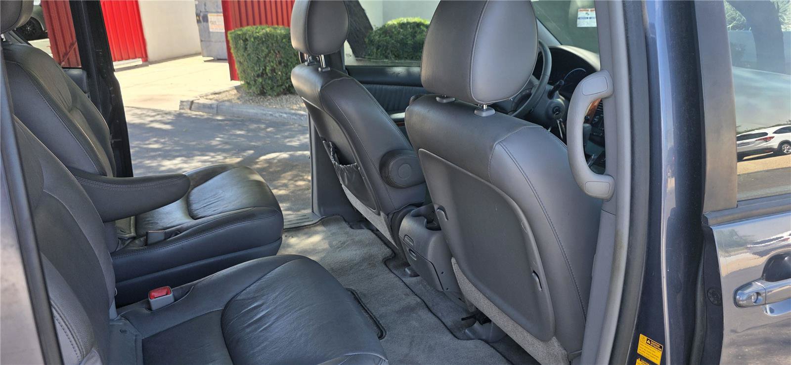 Used 2009 Toyota Sienna XLE FWD image 14