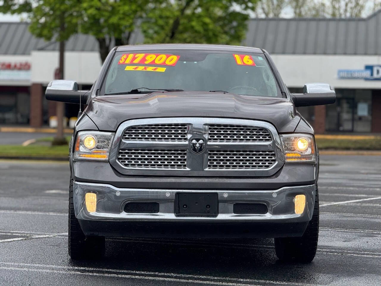Used 2016 RAM 1500 Laramie w/ Convenience Group image 12