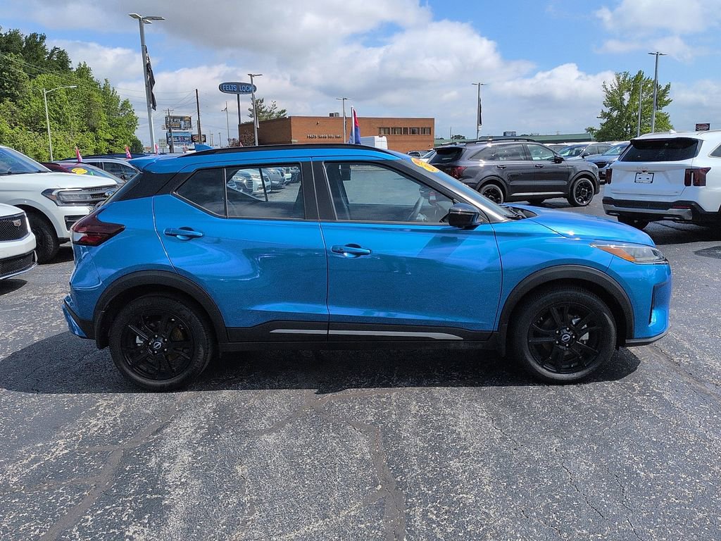 Used 2024 Nissan Kicks SR FWD image 2