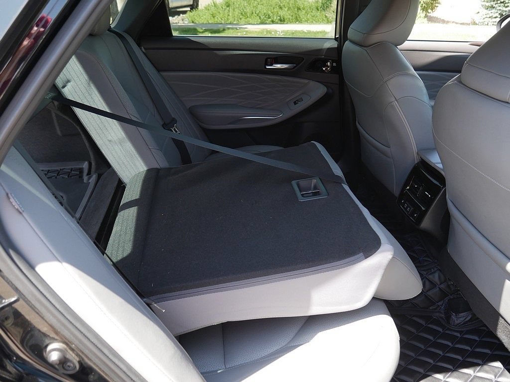 Used 2021 Toyota Avalon Limited w/ Advanced Safety Package FWD image 53