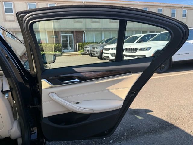 Used 2019 BMW 540i xDrive w/ Convenience Package image 29