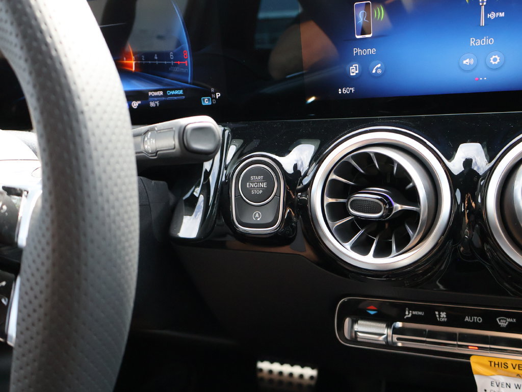 New 2026 Mercedes-Benz GLA 35 AMG 4MATIC image 27