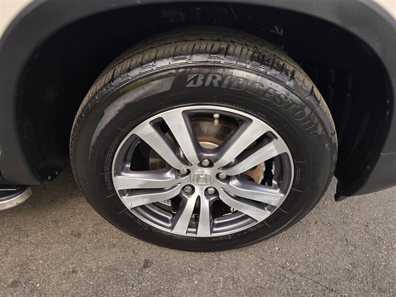 Used 2017 Honda Pilot EX-L image 28