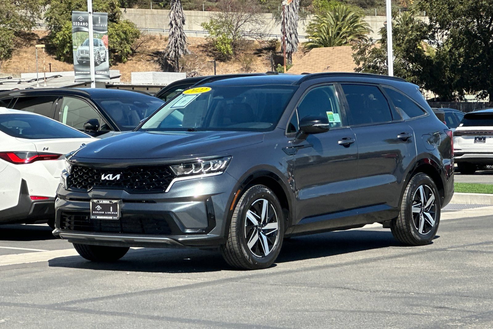 Used 2022 Kia Sorento S w/ Panoramic Sunroof Package FWD image 7