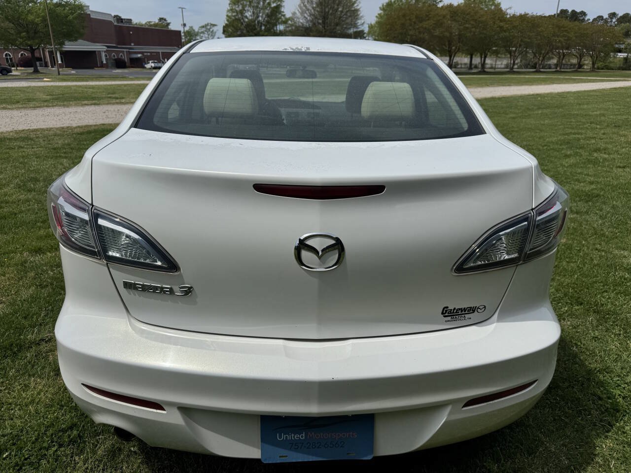 Used 2012 MAZDA MAZDA3 i Touring FWD image 10