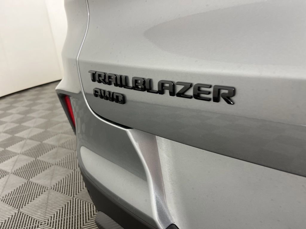 New 2026 Chevrolet TrailBlazer RS image 3