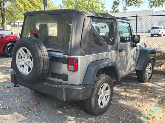 Used 2016 Jeep Wrangler Sport w/ Connectivity Group AWD/4WD image 12