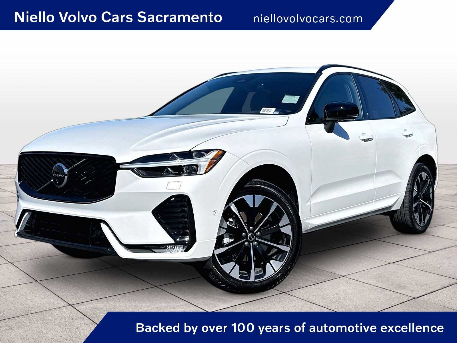 Used 2026 Volvo XC60 B5 Plus w/ Climate Package PRO AWD/4WD image 1