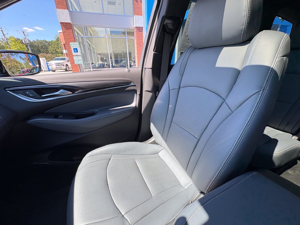 Used 2023 Buick Enclave Premium w/ Experience Buick Package FWD image 11