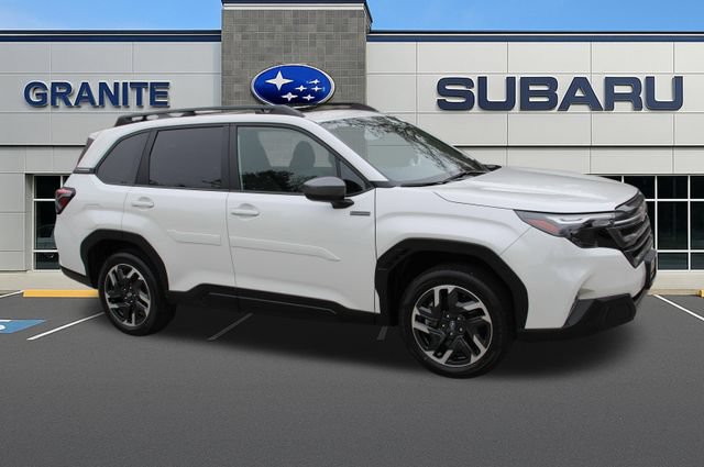 Used 2025 Subaru Forester Premium AWD/4WD image 13