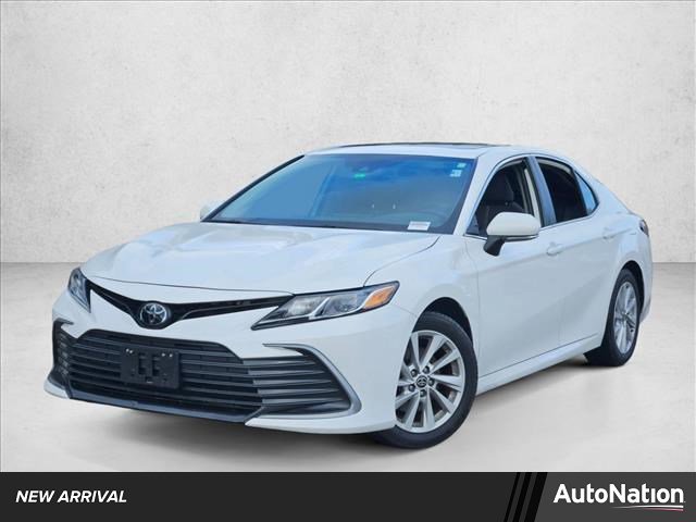 Used 2024 Toyota Camry LE image 1