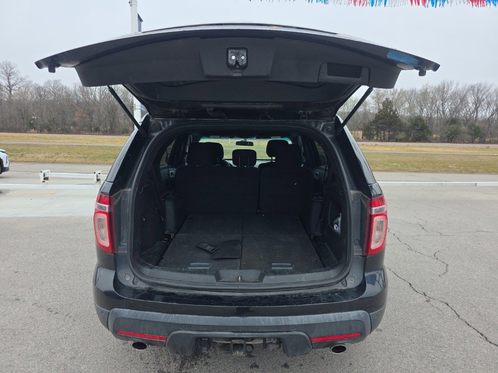 Used 2015 Ford Explorer XLT image 7