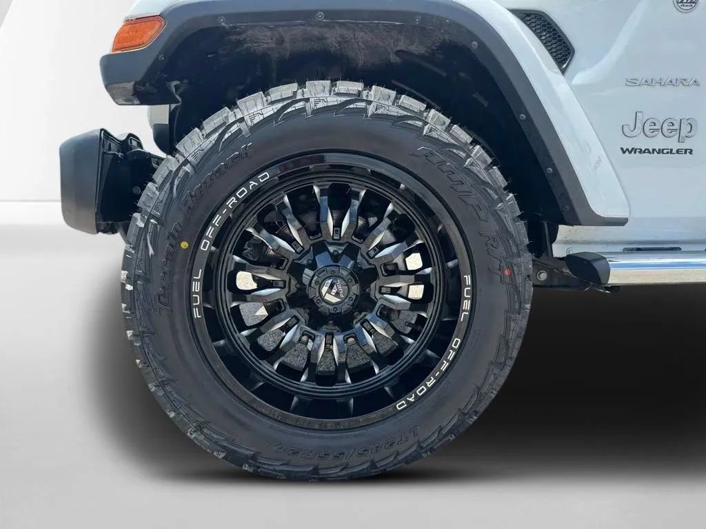 Used 2024 Jeep Wrangler Unlimited Sahara AWD/4WD image 30